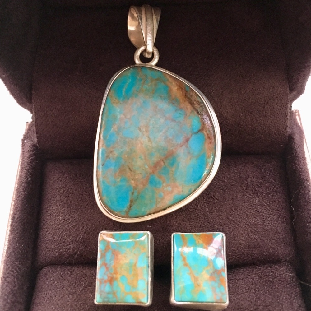 Vintage pendant with matching earrings.